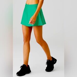 ALO Yoga Airlift Timeless Mini Skirt Lettuce XXS